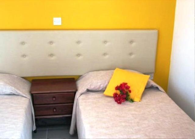 Lasa Heights Hotel Room photo
